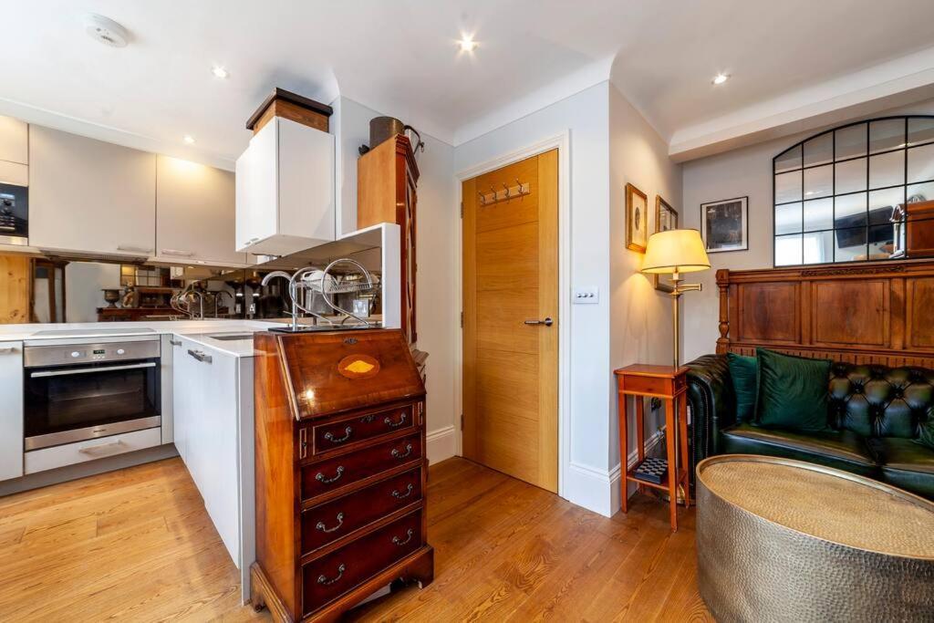 Outstanding Antique 1Br Flat In Soho Apartment London Exterior photo